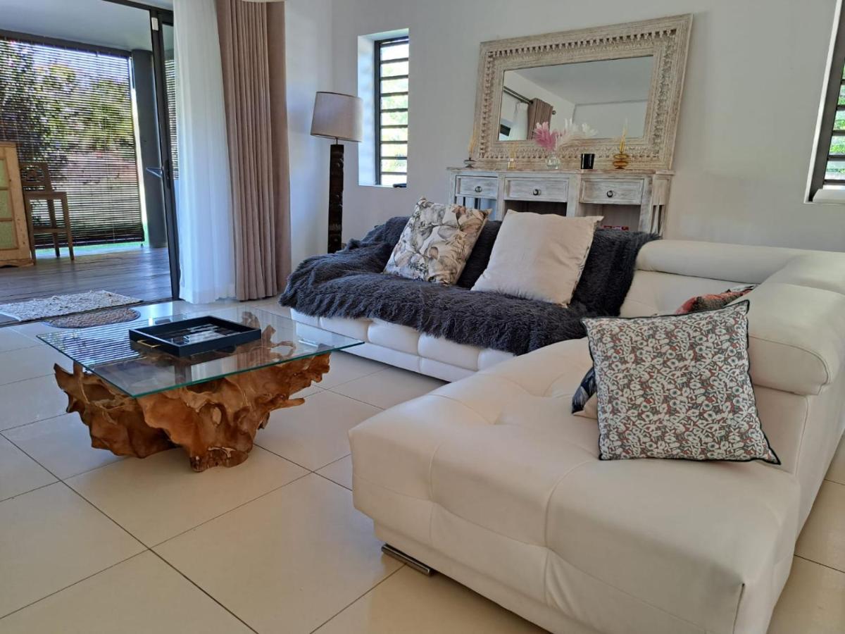 Grand Bay Luxury Villa With Pool & Garden Exterior photo